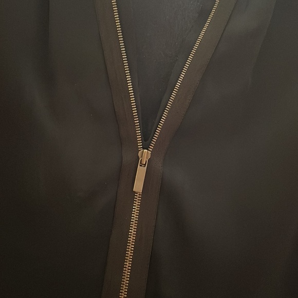 Elie Tahari Zipper Detail Navy Silk Blouse - Picture 4 of 4